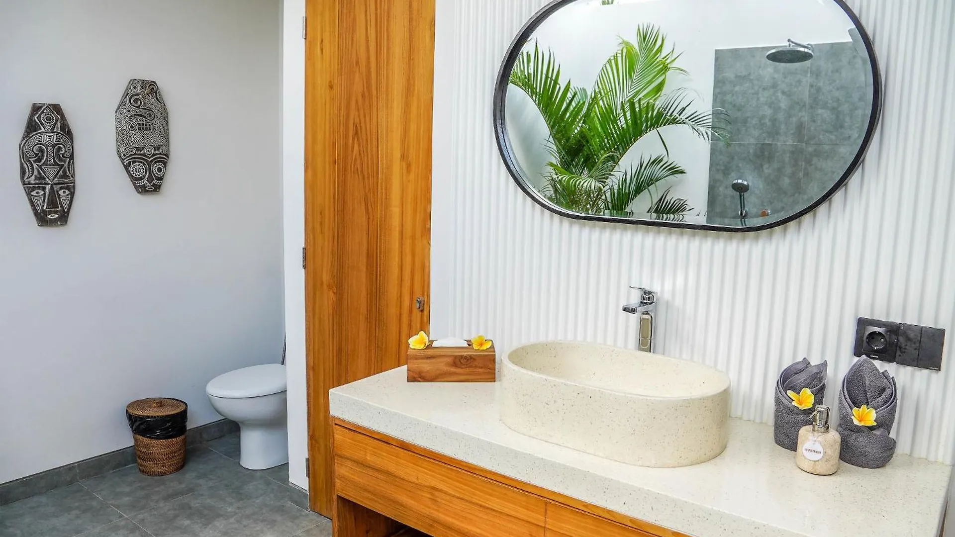 New - Villa Rene In Nature Ubud